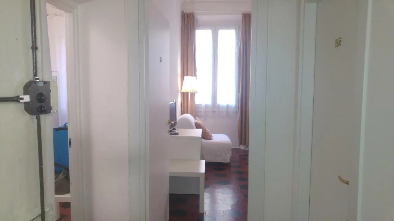 Lucretia House Otel Floransa İtalya