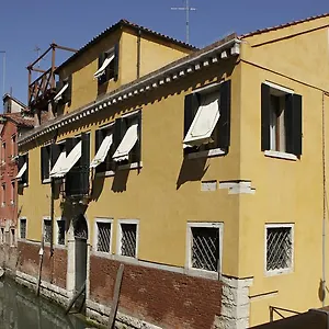 bb-al-palazzetto-venice.hotelinveneto.com/